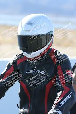 media/Dec-01-2025-Moto Forza (Mon) [[2daa91e15f]]/4-Around the Pits/